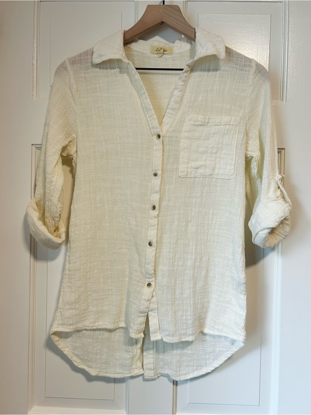 Love Notes Cream Crinkled Cotton Gauze Button Back Blouse Medium